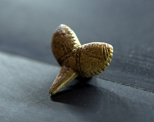 11.12 Pendants and small ivory ornaments